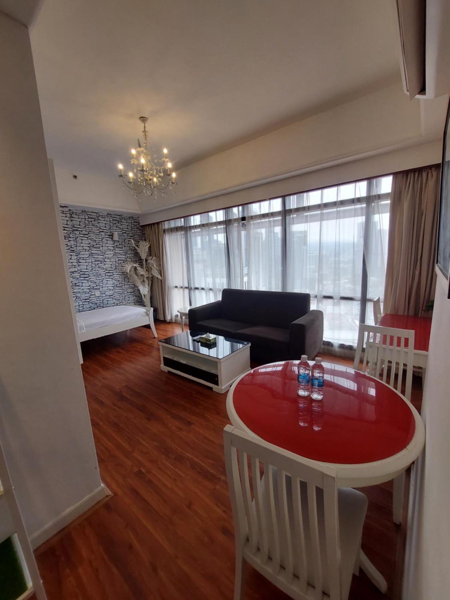 Go Daily Service Time Square Kl Apartment *